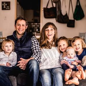 Meet your Posher, Ben-beth